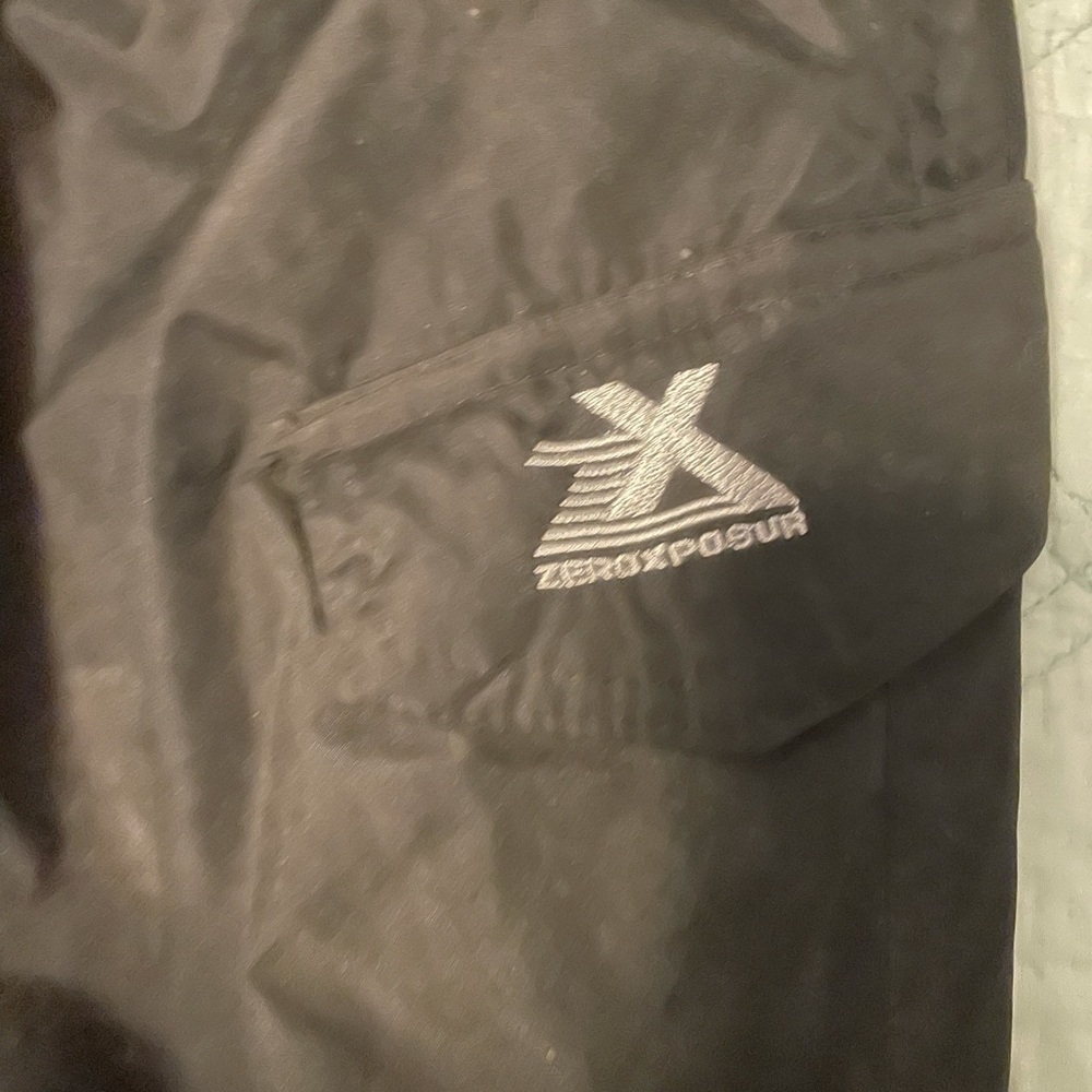 Boys size Medium (7-8) snow pants. ZeroXposur